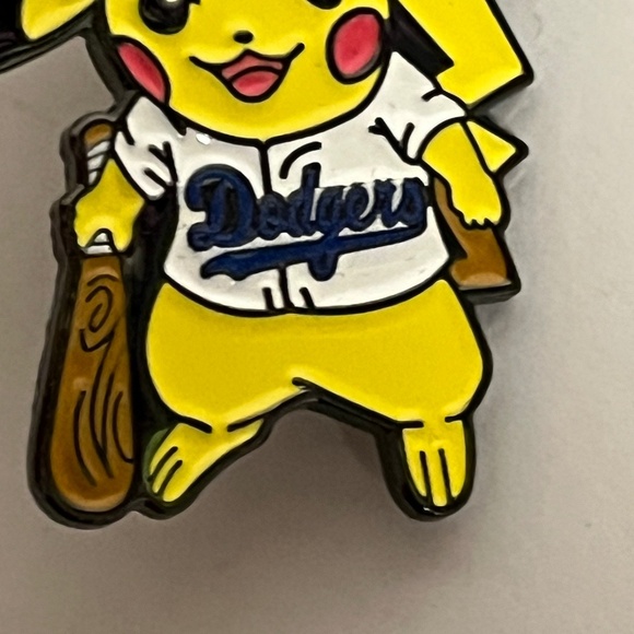 Pokemon Pikachu Dodgers Mashup Pin Brooch Pins Streetwear Hats Hat Bag New - Picture 3 of 8
